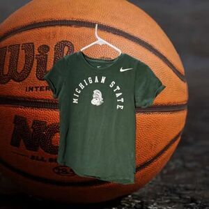 The Nike Tee Michigan‎ State T-Shirt Size XS  (E11)